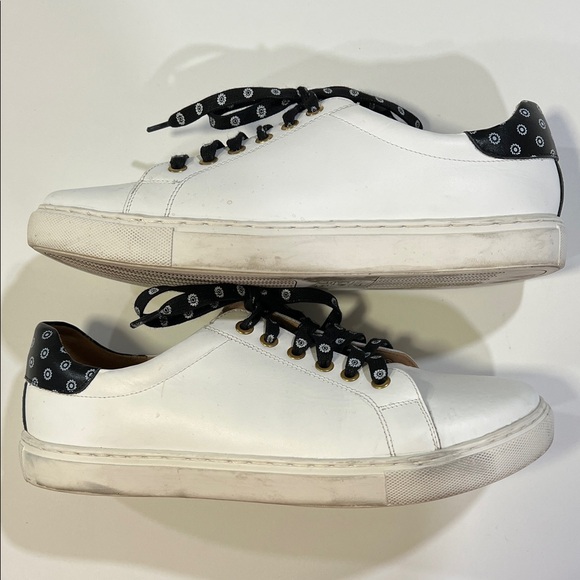 Jack Rogers - Rory Sneakers White Sneakers with Black Patterned Accents 8.5